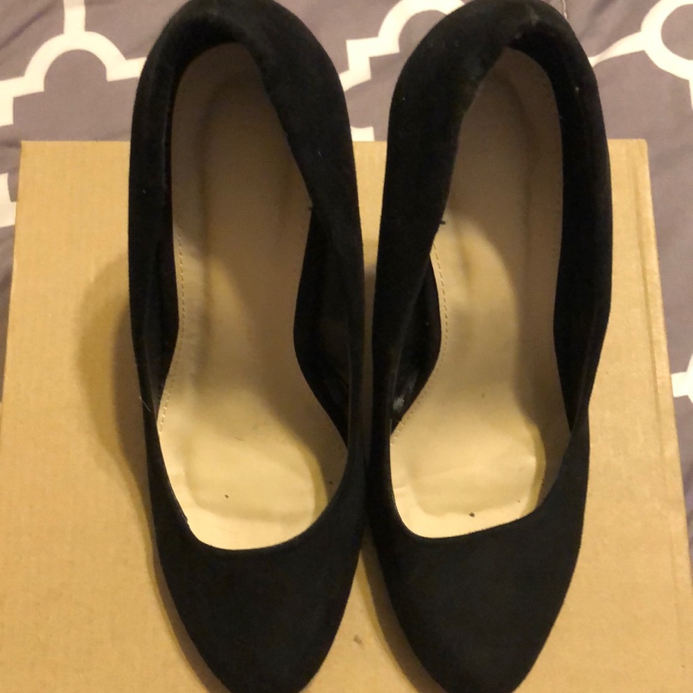 Black Rounded Heels
